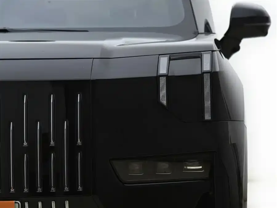 Zeekr 009 Zeekr 009 2024 six-seat executive version four-wheel drive 108kWh 2025 — миниатюра 4