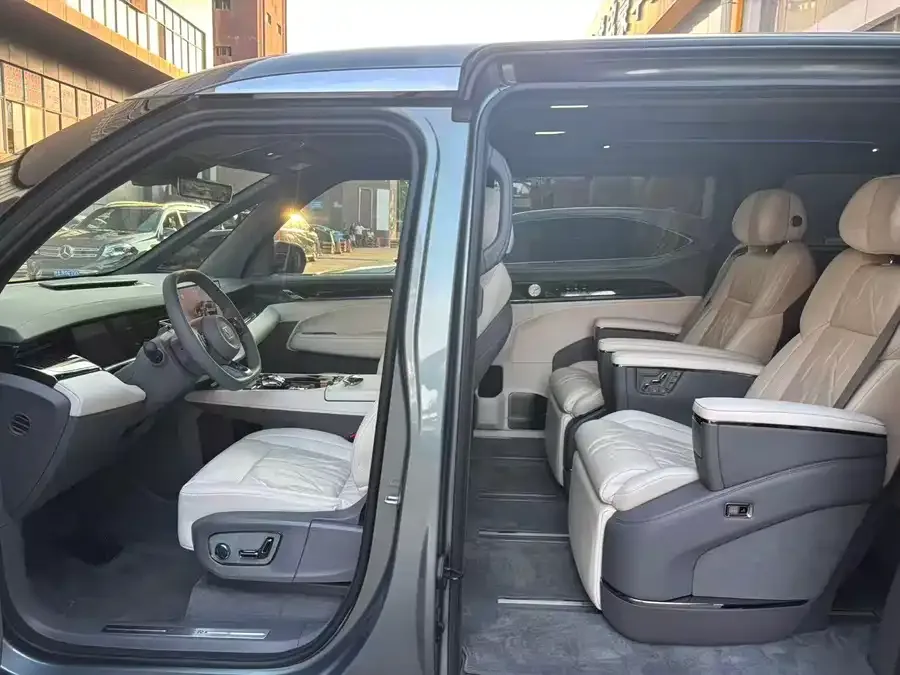 Zeekr 009 Zeekr 009 2024 seven-seat aisle version 108kWh 2024 — миниатюра 2