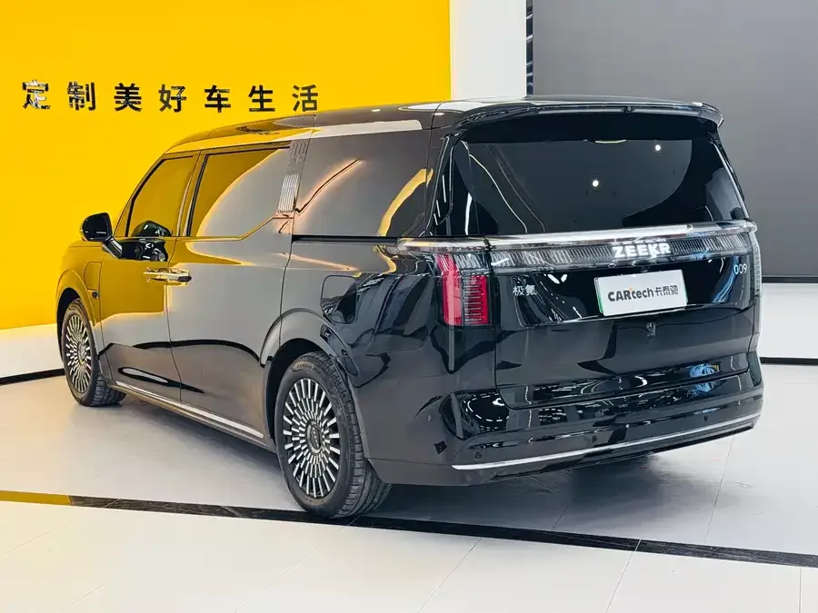 Zeekr 009 Zeekr 009 2024 seven-seat aisle version four-wheel drive 108kWh 2024 — миниатюра 2