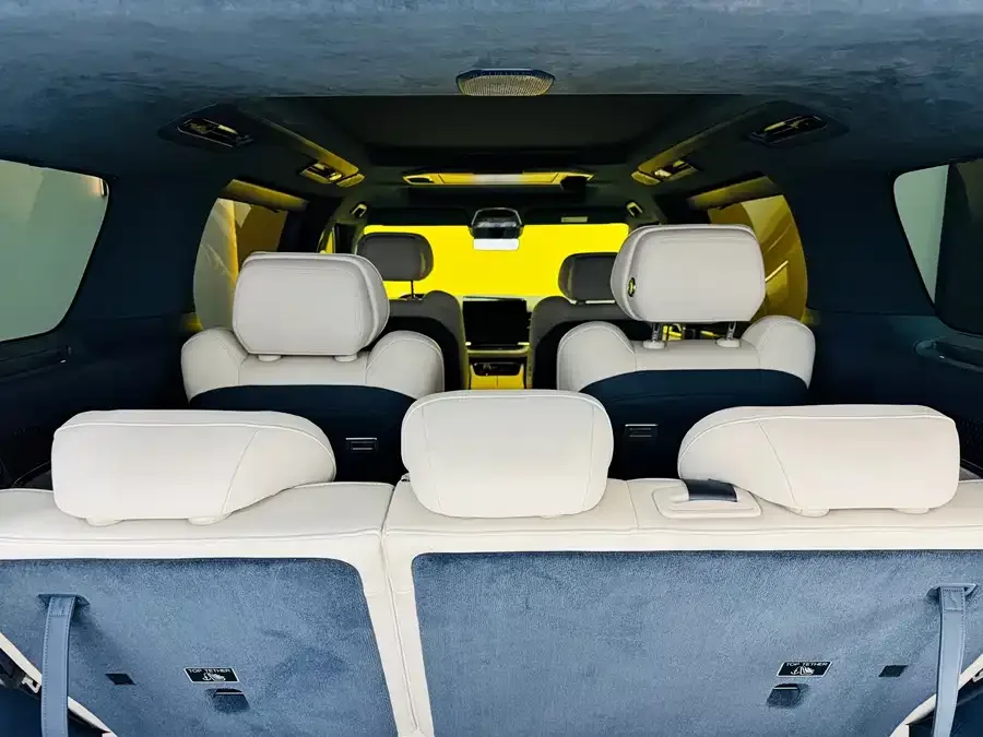 Zeekr 009 Zeekr 009 2024 seven-seat aisle version four-wheel drive 108kWh 2024 — миниатюра 3