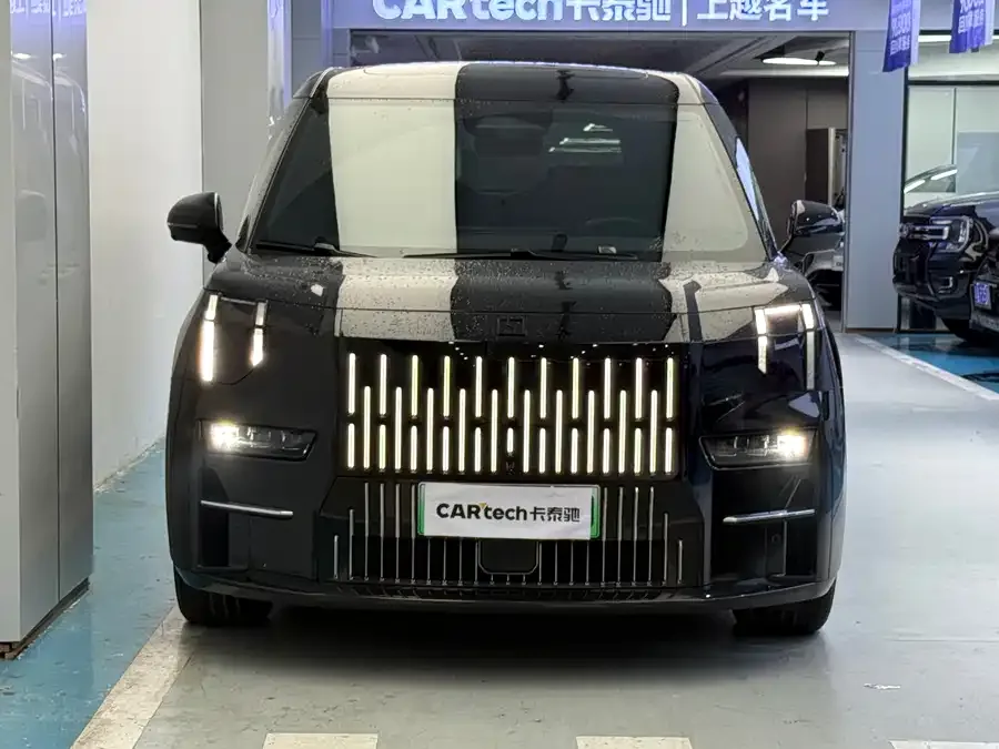 Zeekr 009 Zeekr 009 2024 seven-seat aisle version four-wheel drive 108kWh 2024 — миниатюра 2