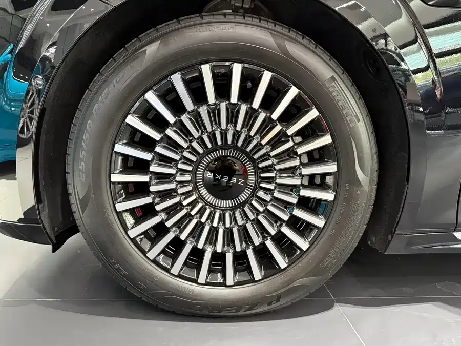 Zeekr 009 Zeekr 009 2024 seven-seat aisle version four-wheel drive 108kWh 2024 — миниатюра 5