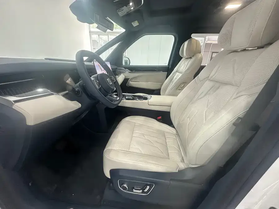 Zeekr 009 Zeekr 009 2024 seven-seat aisle version four-wheel drive 108kWh 2025 — миниатюра 4