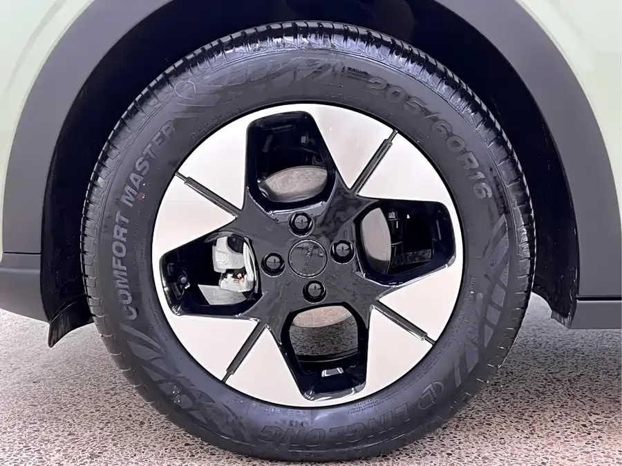 Geely Star Wish Star Wish 2025 UP 410km Exploration+ Edition 2025 — миниатюра 3