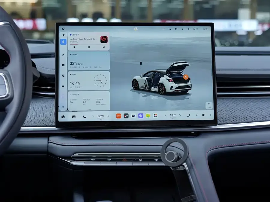 Zeekr 001 Extreme Krypton 001 2026 103-degree 4WD Ultra Edition 2025 — миниатюра 3