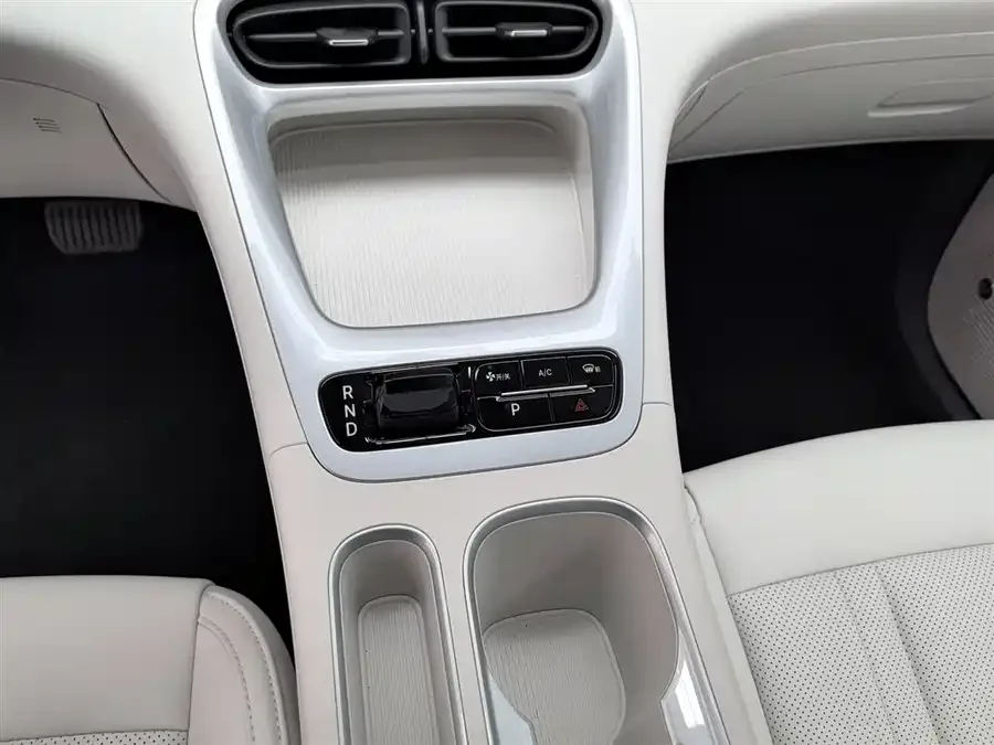 Geely Star Wish Star Wish 2025 UP 410km Exploration Edition 2025 — миниатюра 4