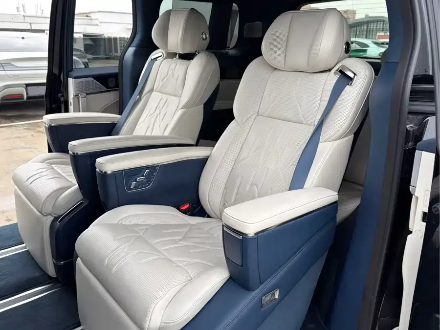 Zeekr 009 Zeekr 009 2024 seven-seat aisle version four-wheel drive 108kWh 2025 — миниатюра 2