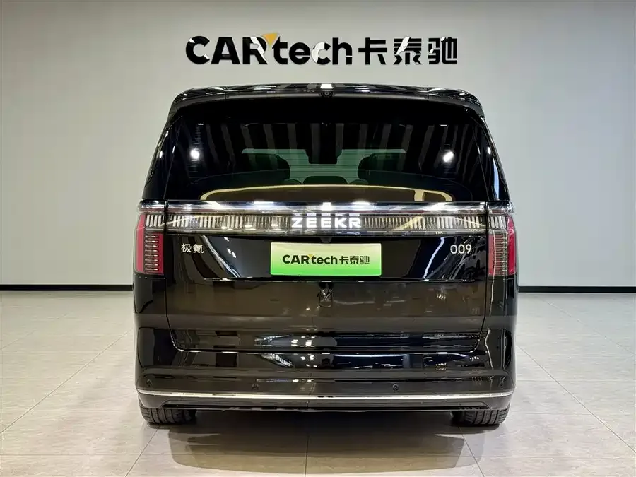 Zeekr 009 Zeekr 009 2024 seven-seat aisle version four-wheel drive 108kWh 2024 — миниатюра 2