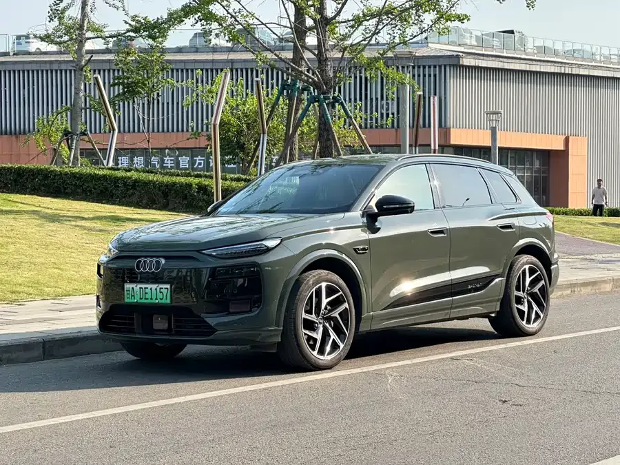 Audi Q6L e-tron 2025