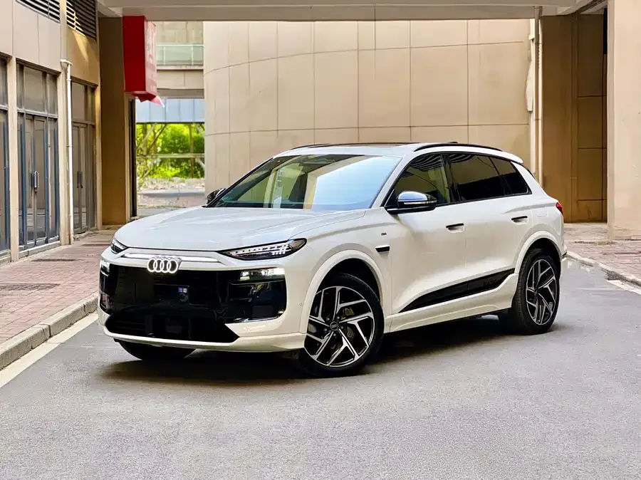 Audi Q6L e-tron 2025