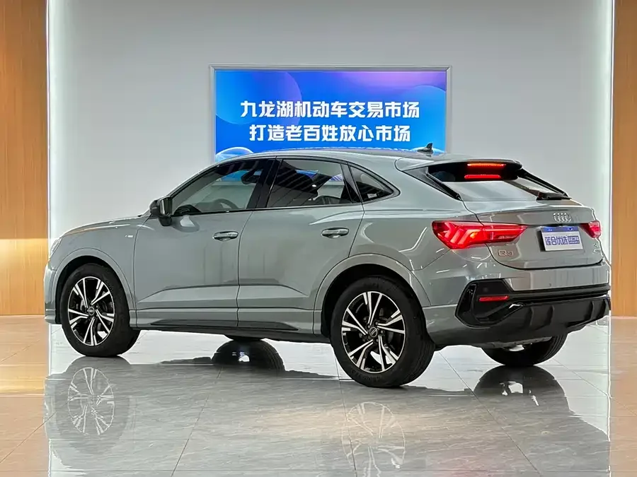 Audi Q3 SPORTBACK 2022 40 TFSI Fashion Edition 2022 — миниатюра 2