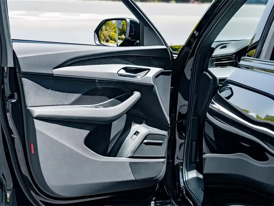 Audi Q6 2023 45 TFSI quattro Qiyun Flying Rider Package 2023 — миниатюра 5