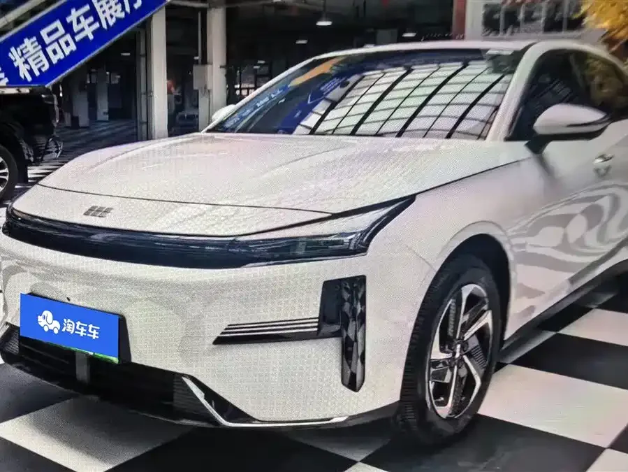 Geely Galaxy L6 2026