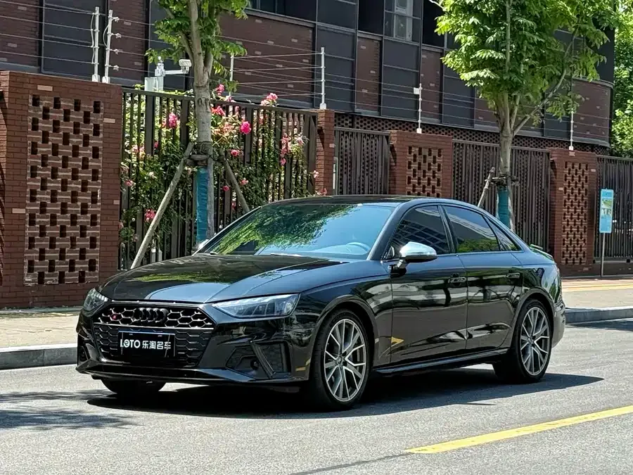 Audi S4 2025