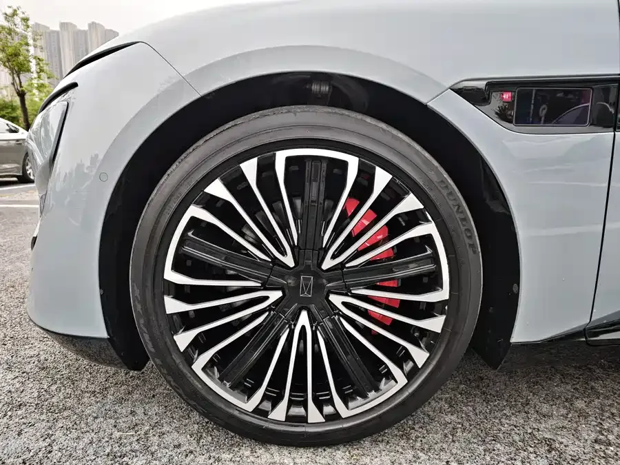 Avatr 12 Avita 12 2023 700 Triple Laser RWD Luxury Edition 2024 — миниатюра 2