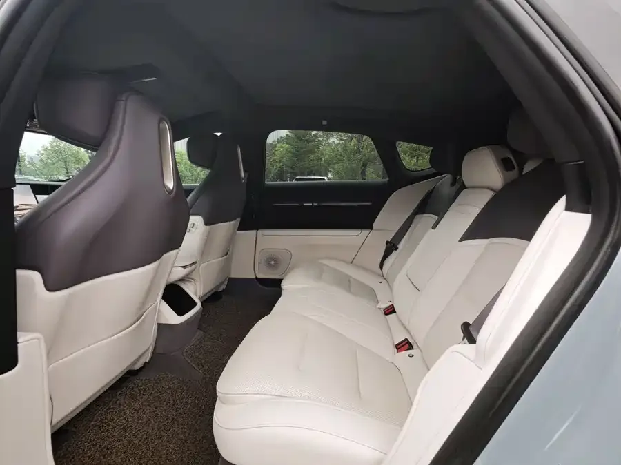Avatr 12 Avita 12 2023 700 Triple Laser RWD Luxury Edition 2024 — миниатюра 3
