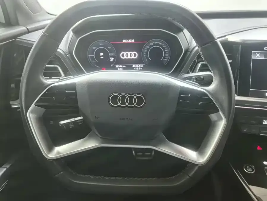 Audi Q4 e-tron 2024 40 e-tron Creative Edition 2024 — миниатюра 5