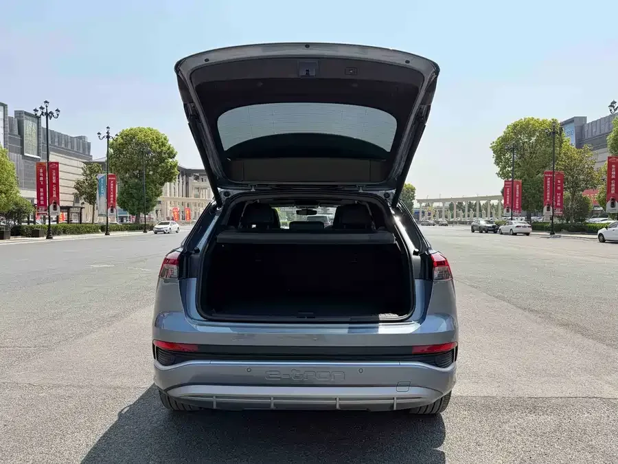Audi Q4 e-tron 2024 40 e-tron Creative Edition 2024 — миниатюра 5