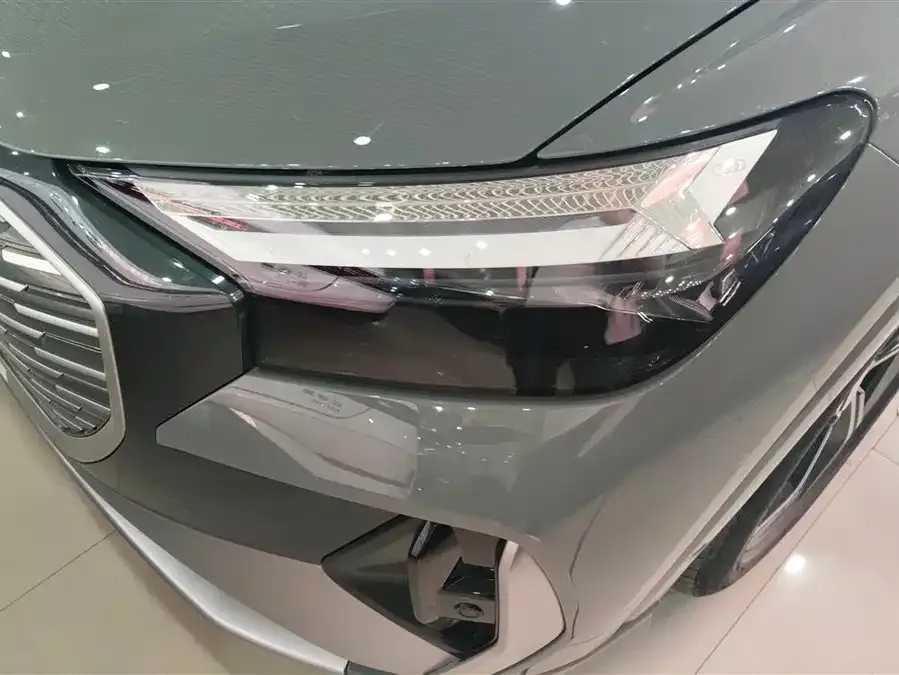 Audi Q4 e-tron 2023 40 e-tron Chuangjing Yaoye Edition 2023 — миниатюра 2