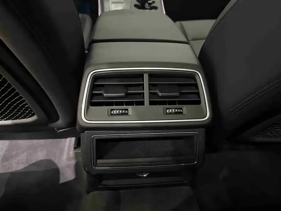 Audi A6 2023 allroad quattro 55 TFSI exclusive off-road version 2023 — миниатюра 4