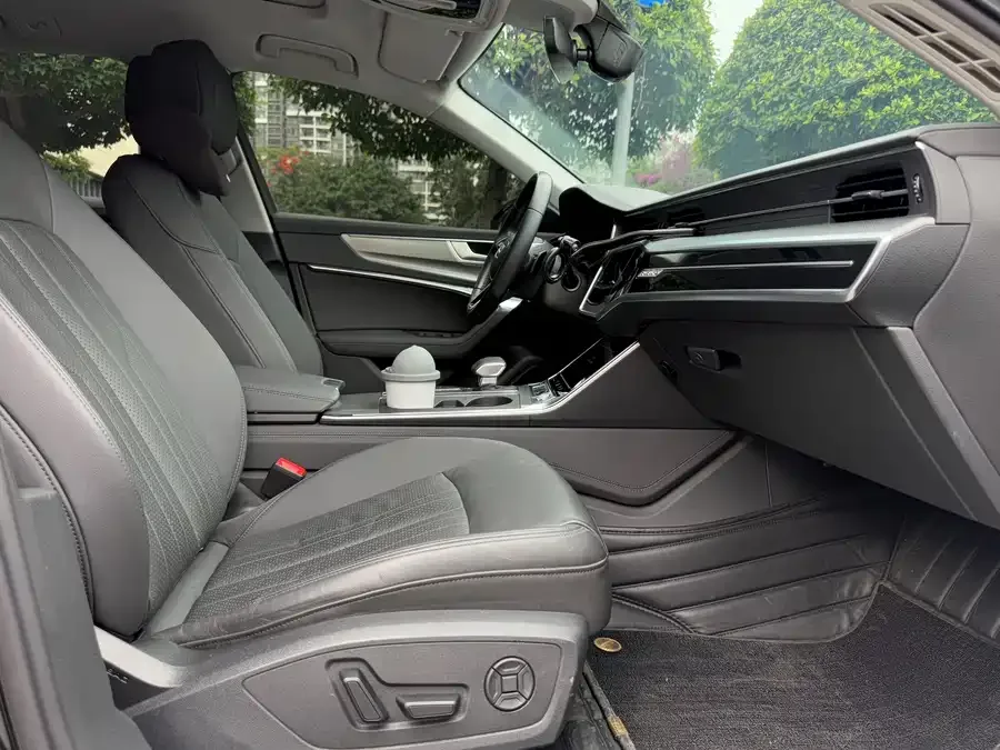 Audi A6 Audi A6 (Imported) 2022 allroad quattro Explorer 55 TFSI Premium Off-Road Edition 2022 — миниатюра 4