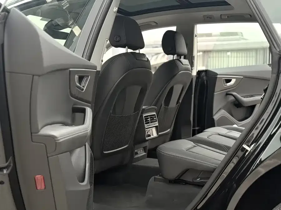 Audi Q8 2024 55 TFSI Luxury Dynamic Edition 2025 — миниатюра 2