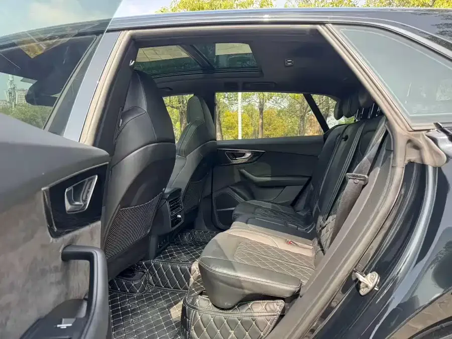 Audi Q8 2022 55 TFSI Premium Dynamic Model 2023 — миниатюра 2