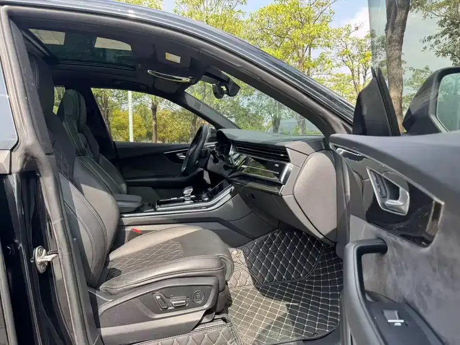 Audi Q8 2022 55 TFSI Premium Dynamic Model 2023 — миниатюра 4