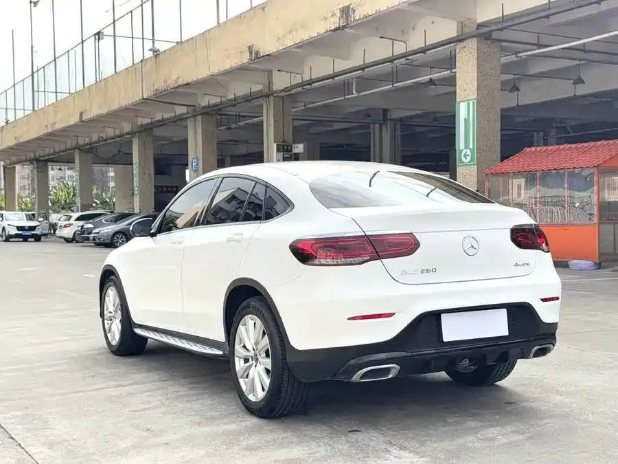 Mercedes-Benz GLC Coupe Mercedes-Benz GLC Coupe 2023 GLC 260 4MATIC Coupe SUV 2023 — миниатюра 3