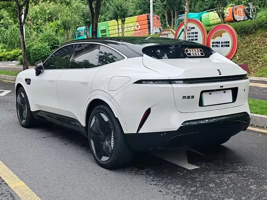 Avatr 11 Avita 11 2023 Hongmeng 90 degree rear-wheel drive version 2024 — миниатюра 2