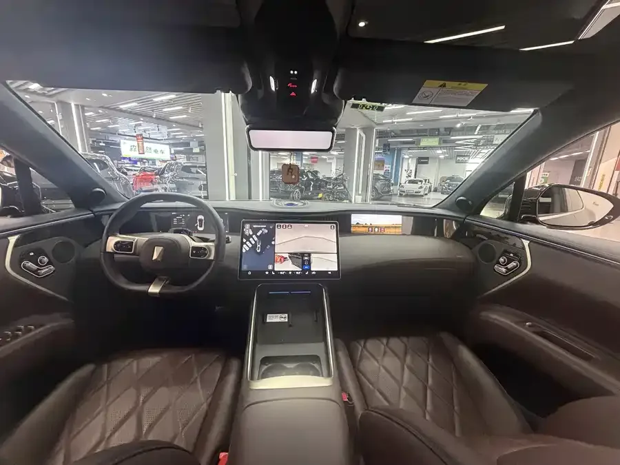 Avatr 11 Avita 11 2024 730 Triple Laser RWD Luxury Edition 2024 — миниатюра 3
