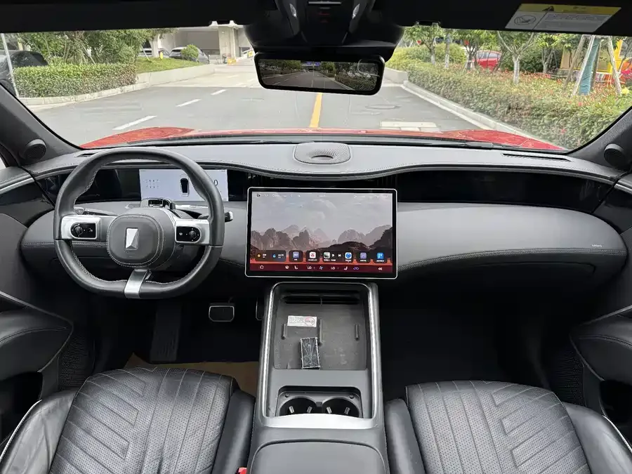 Avatr 11 Avita 11 2022 Super Long Range Dual Motor Luxury Edition 5 Seaters 2023 — миниатюра 3