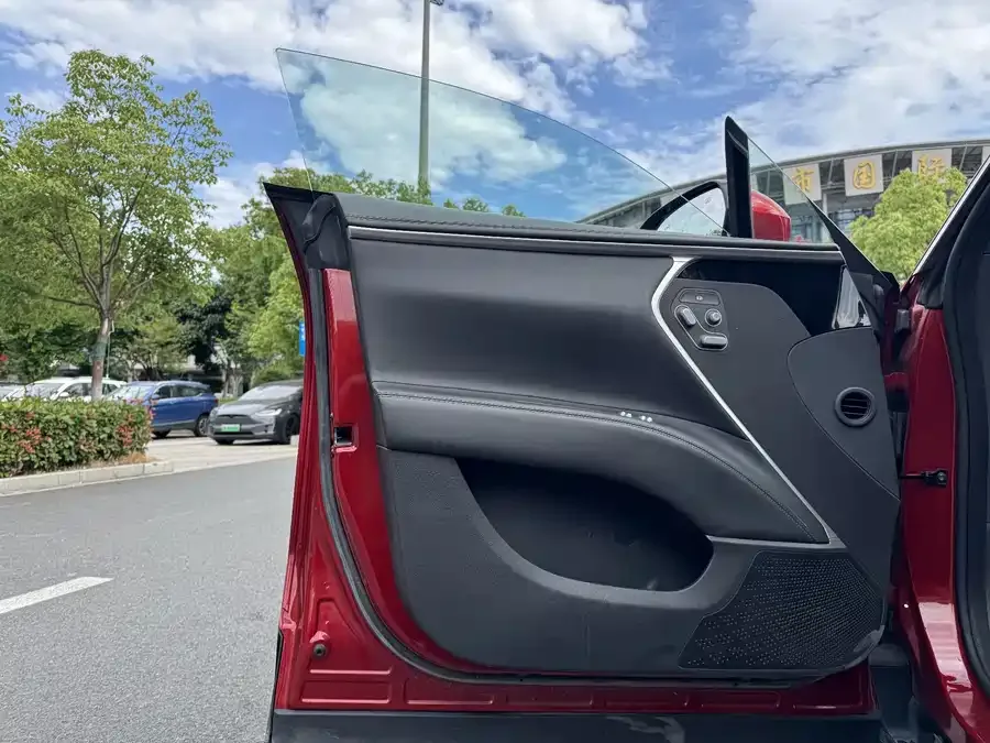 Avatr 11 Avita 11 2022 Super Long Range Dual Motor Luxury Edition 5 Seaters 2023 — миниатюра 5