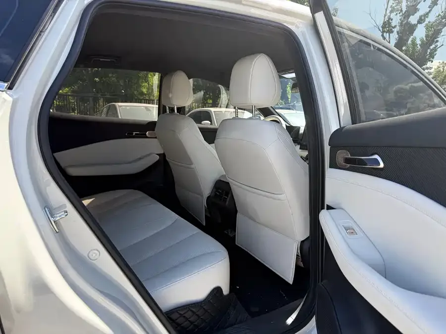 Baojun Sea of Clouds Baojun Yunhai 2024 500km pure electric version 2024 — миниатюра 5