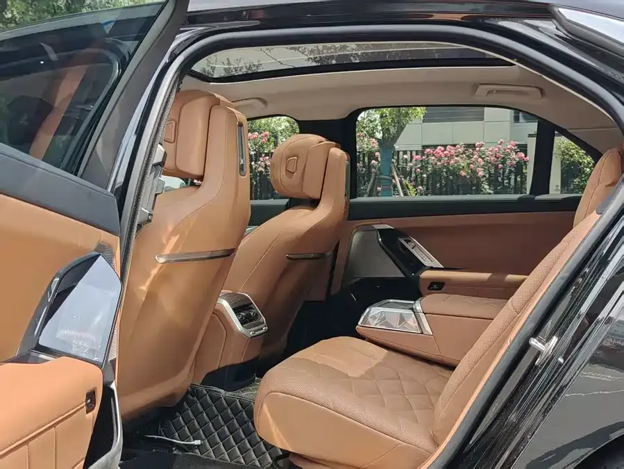 BMW 7 Series BMW 7 Series 2023 735Li M Sport Package 2024 — миниатюра 2