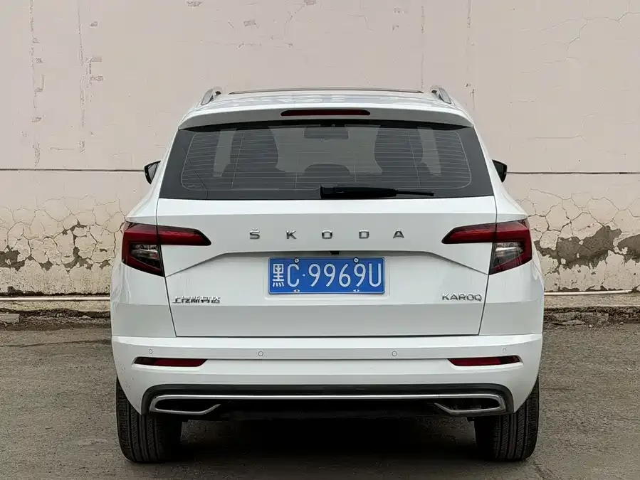 Skoda Karoq Korok 2023 TSI280 Exclusive Edition 2024 — миниатюра 2