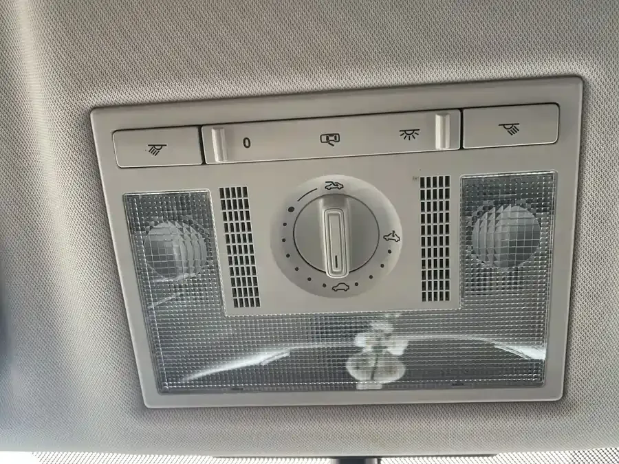 Skoda Kamiq Komic 2022 1.5L automatic comfort version 2022 — миниатюра 3