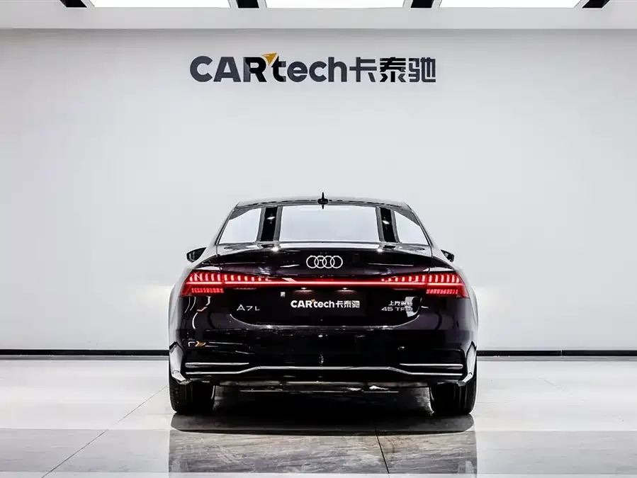 Audi A7L 2024 45TFSI S-line Dream Flow Crystal Set 2024 — миниатюра 2