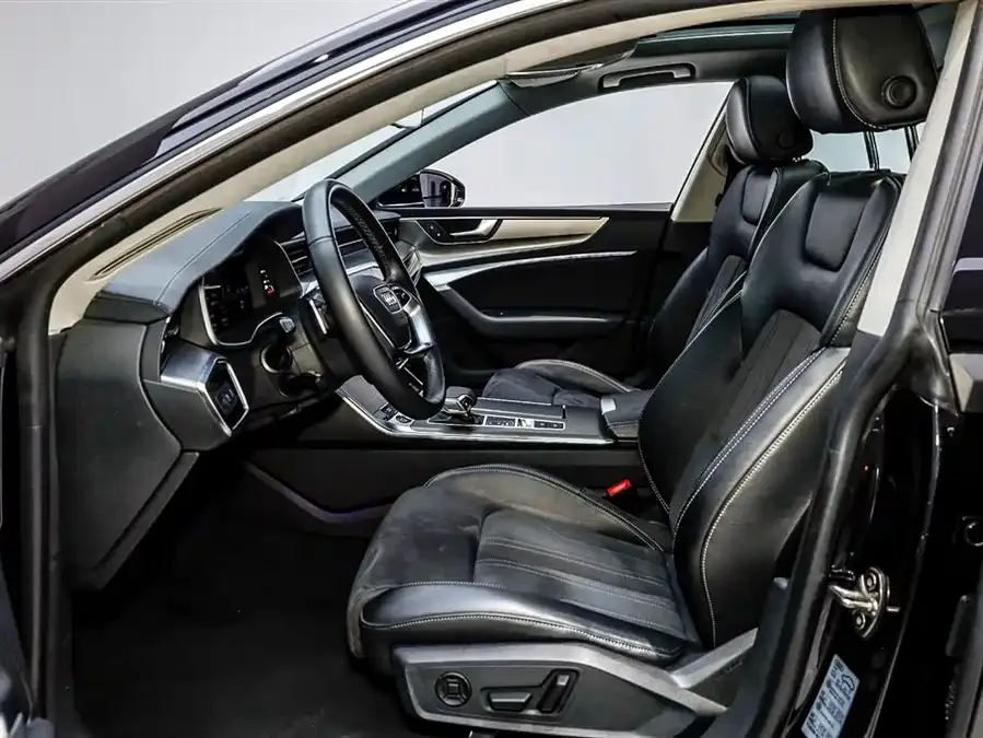 Audi A7L 2024 45TFSI S-line Dream Flow Crystal Set 2024 — миниатюра 3