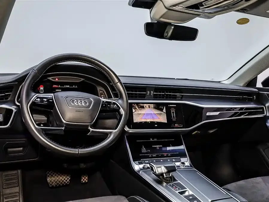 Audi A7L 2024 45TFSI S-line Dream Flow Crystal Set 2024 — миниатюра 4