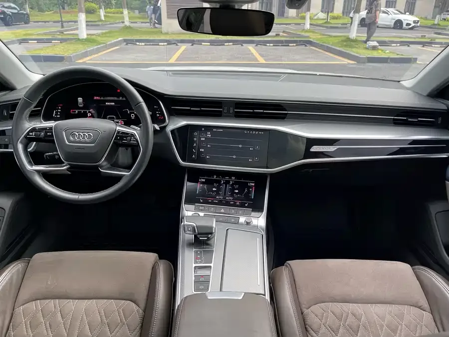Audi A7L 2022 45 TFSI quattro S-line Paladin 2024 — миниатюра 5