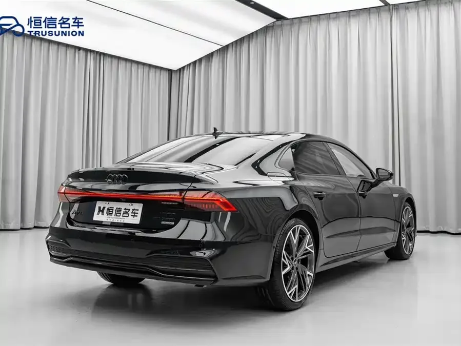 Audi A7L 2024 45 TFSI quattro S-line Black Warrior Edition 2024 — миниатюра 3