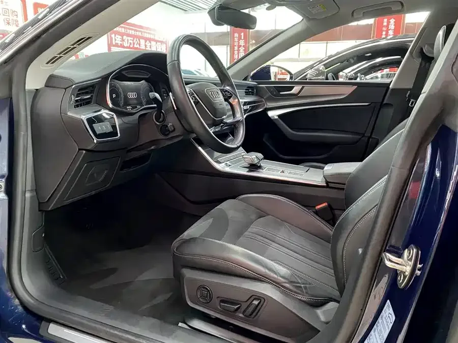 Audi A7L 2022 45 TFSI S-line Dream Future Edition 2023 — миниатюра 3