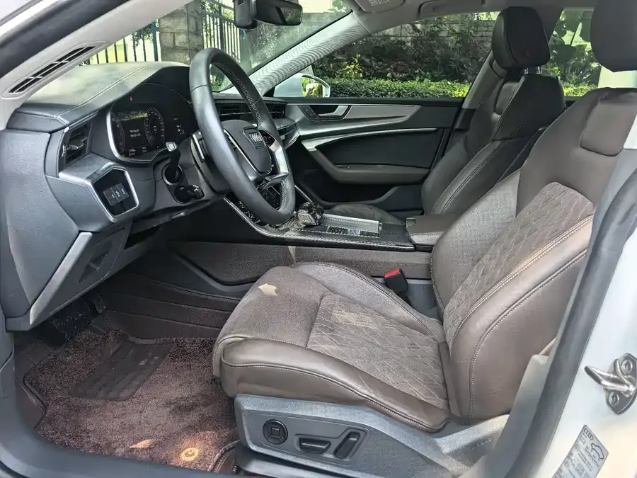 Audi A7L 2024 45TFSI quattro S-line Vision Flow Crystal Set 2023 — миниатюра 2