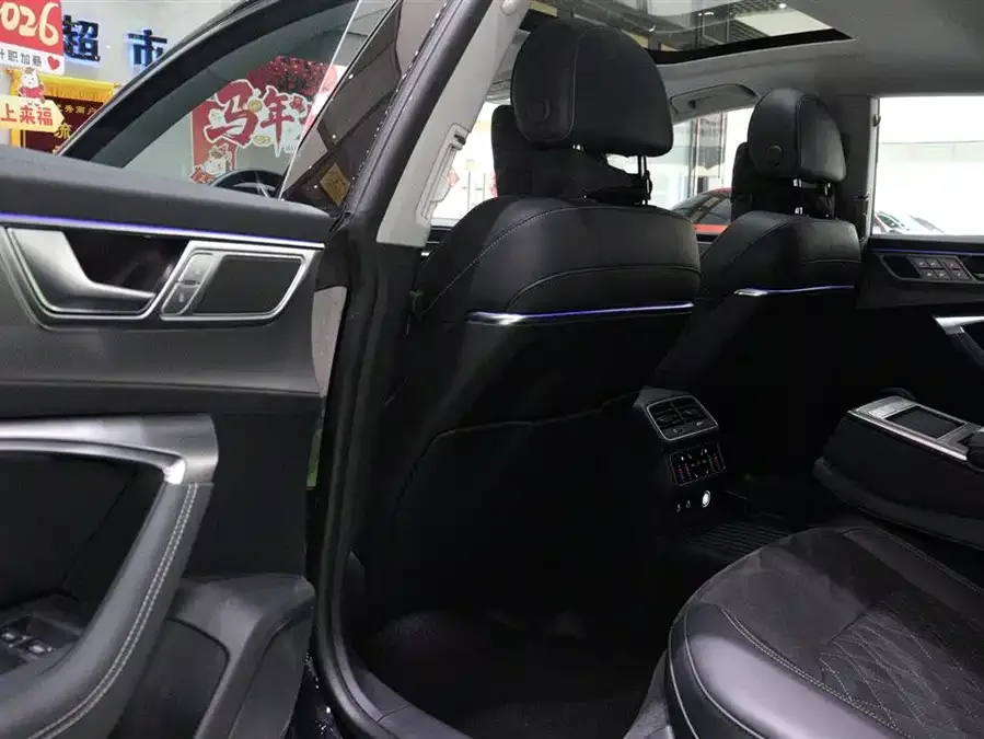 Audi A7L 2024 45 TFSI quattro Luxury Edition 2025 — миниатюра 3