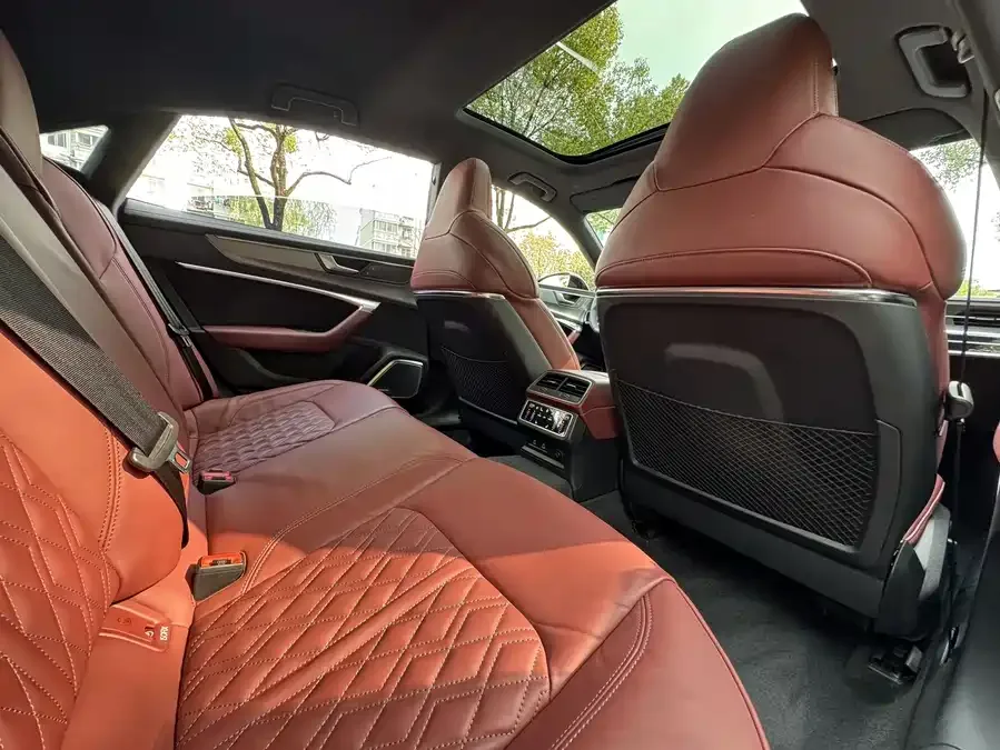 Audi A7L 2024 45 TFSI quattro S-line Black Warrior Edition 2024 — миниатюра 5