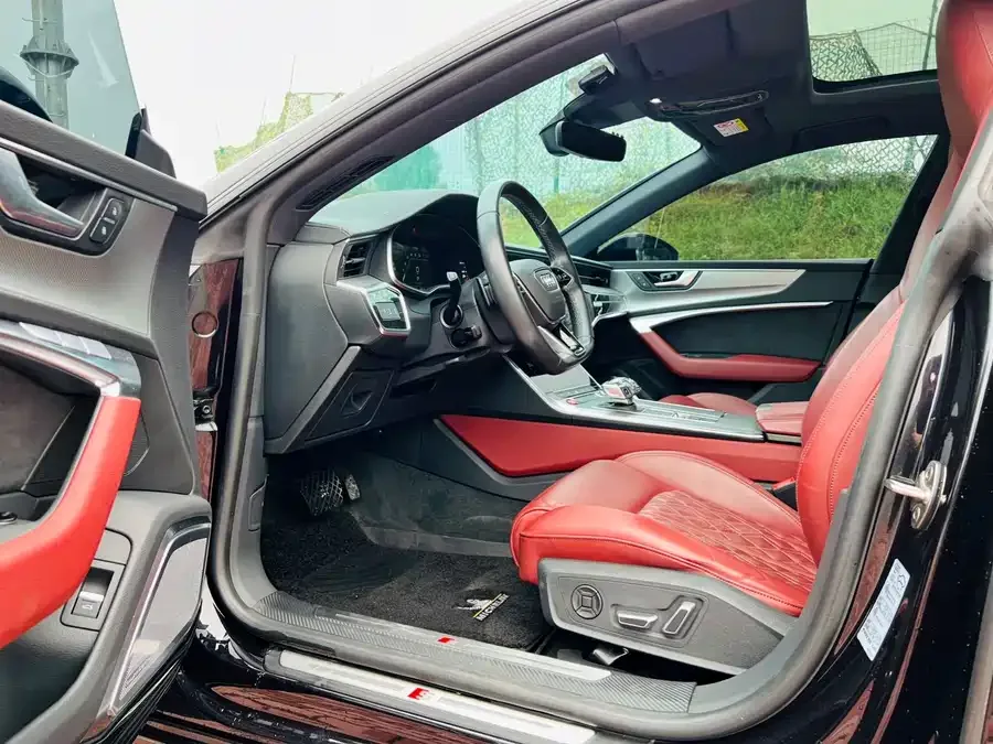 Audi A7L 2024 45 TFSI quattro S-line Black Warrior Edition 2023 — миниатюра 4