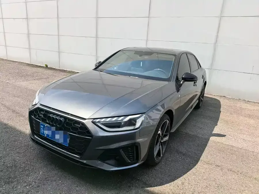 Audi a4 l 2025