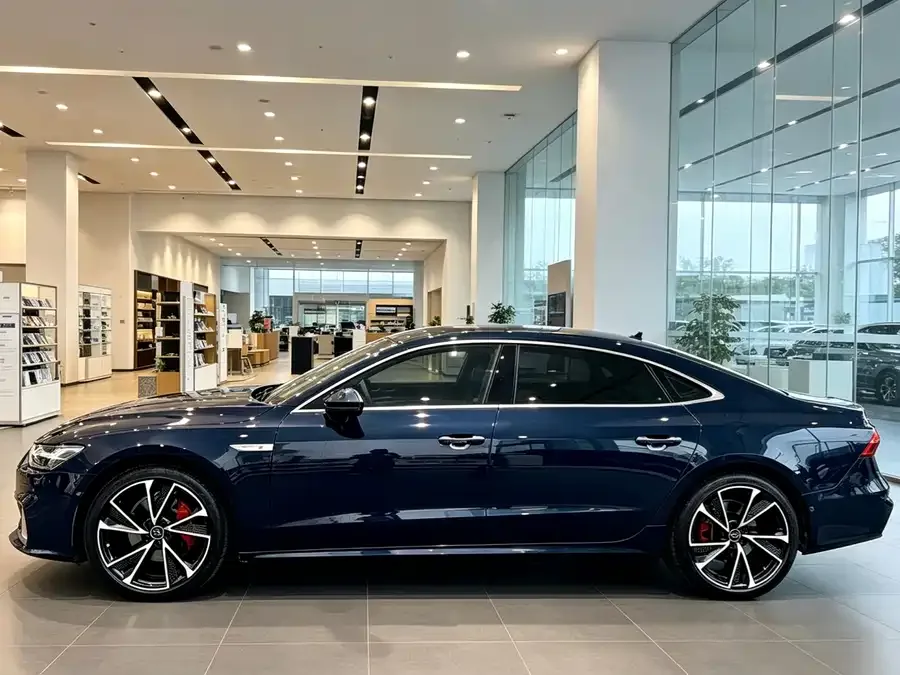 Audi A7L 2024 45TFSI quattro S-line Vision Flow Crystal Set 2024 — миниатюра 2