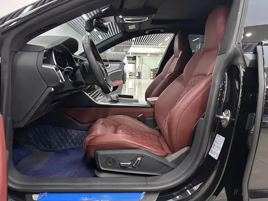 Audi A7L 2023 45 TFSI quattro S-line Black Warrior Edition 2023 — миниатюра 3